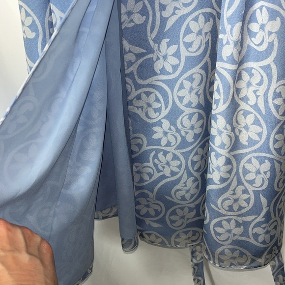 Diane Von Furstenberg flutter sleeve midi length wrap dress floral vine Sz 2 - Picture 8 of 15